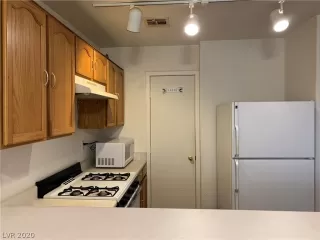 Photo #3: 2250953 Listing 