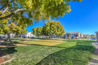 Photo #5: 2250957 Listing