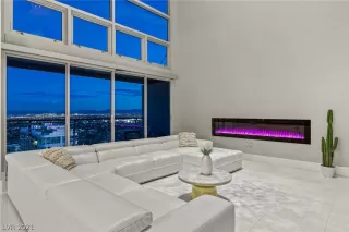 Photo #2: 2250984 Listing