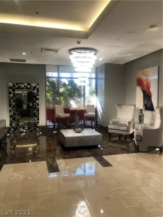 Photo #4: 2251004 Listing