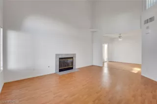 Photo #3: 2251049 Listing 