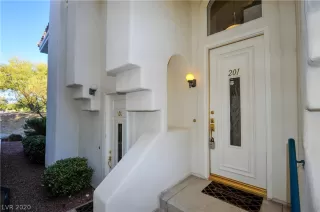 Photo #1: 2251066 Listing