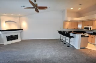 Photo #4: 2251066 Listing