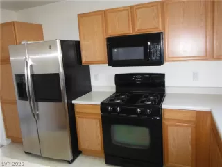 Photo #4: 2251068 Listing 