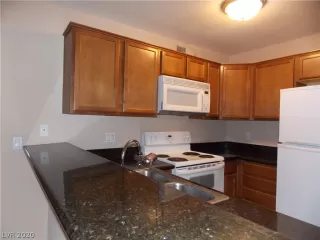 Photo #4: 2251089 Listing 