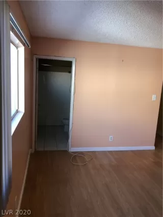 Photo #2: 2251098 Listing