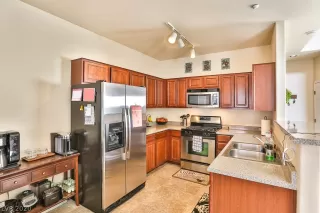 Photo #2: 2251122 Listing