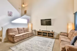 Photo #3: 2251122 Listing