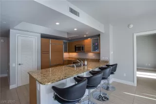 Photo #2: 2251138 Listing