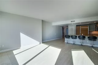 Photo #3: 2251138 Listing