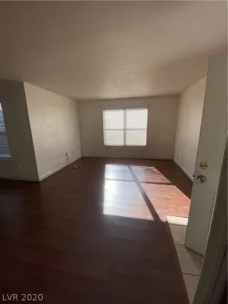 Photo #3: 2251161 Listing