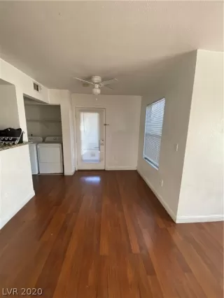 Photo #4: 2251161 Listing