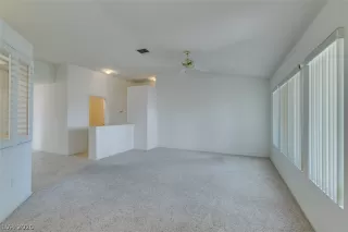 Photo #4: 2251245 Listing