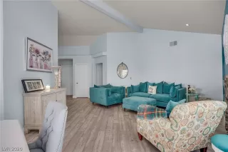 Photo #3: 2251255 Listing