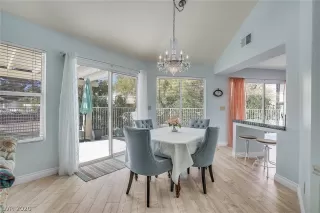 Photo #5: 2251255 Listing