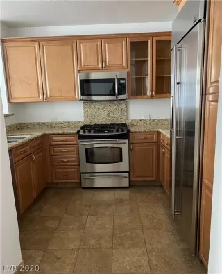 Photo #3: 2251279 Listing 