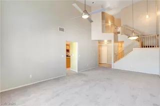 Photo #3: 2251305 Listing