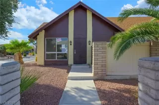 Photo #3: 2251415 Listing