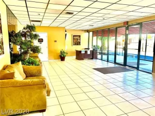 Photo #3: 2251451 Listing 