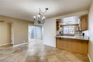 Photo #5: 2251484 Listing 
