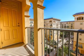 Photo #6: 2251504 Listing