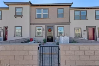 Photo #1: 2251561 Listing