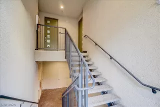 Photo #4: 2251608 Listing 