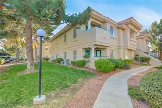 Photo #2: 2251626 Listing