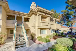 Photo #3: 2251626 Listing