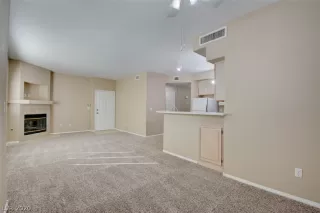 Photo #6: 2251626 Listing