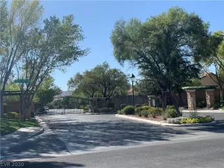 Photo #5: 2251630 Listing