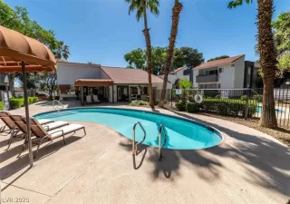 Photo #2: 2251634 Listing 