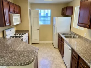 Photo #4: 2251634 Listing 