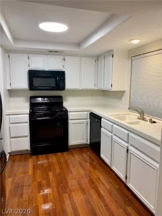 Photo #4: 2251647 Listing 