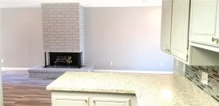 Photo #3: 2251652 Listing 