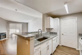 Photo #1: 2251655 Listing