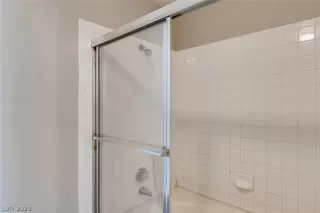 Photo #6: 2251655 Listing