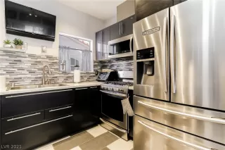 Photo #3: 2251759 Listing 