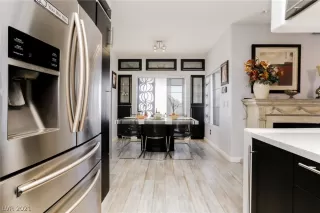 Photo #4: 2251759 Listing 