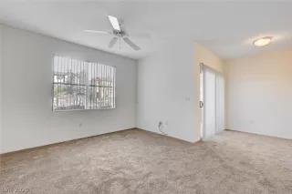 Photo #6: 2251782 Listing