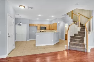 Photo #5: 2251783 Listing