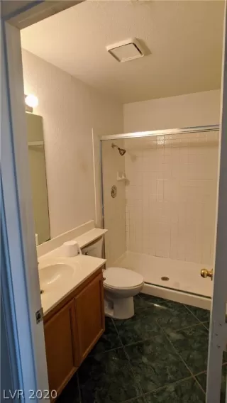 Photo #4: 2251805 Listing