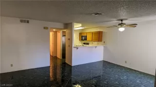 Photo #6: 2251805 Listing