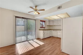 Photo #6: 2251878 Listing 