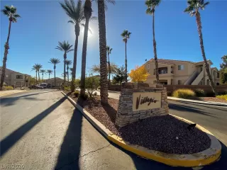 Photo #1: 2251881 Listing