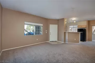 Photo #4: 2251881 Listing