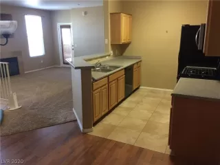 Photo #6: 2251906 Listing 