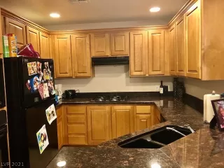 Photo #3: 2251942 Listing