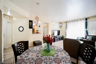 Photo #3: 2251949 Listing