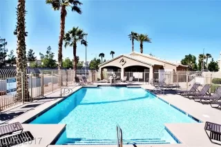 Photo #1: 2251966 Listing 